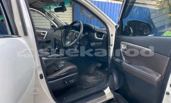 ซื้อ รถมือสอง Toyota Fortuner ขาว รถยนต์ ใน %{เมือง} ใน ชัยนาท ซื้อ รถมือสอง Toyota Fortuner ขาว รถยนต์ ใน %{เมือง} ใน ชัยนาท