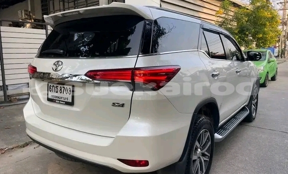 ซื้อ รถมือสอง Toyota Fortuner ขาว รถยนต์ ใน %{เมือง} ใน ชัยนาท ซื้อ รถมือสอง Toyota Fortuner ขาว รถยนต์ ใน %{เมือง} ใน ชัยนาท