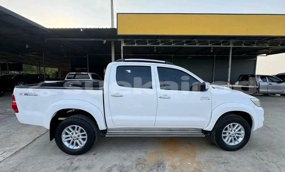 ซื้อ รถมือสอง Toyota Hiluxe VIGO ขาว รถยนต์ ใน %{เมือง} ใน ชัยนาท