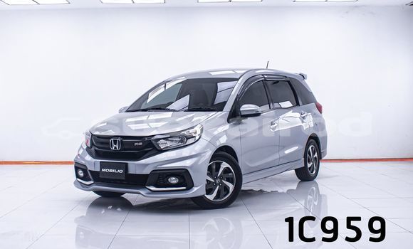 ซื้อ รถมือสอง Honda Mobilio อื่น ๆ รถยนต์ ใน %{เมือง} ใน กรุงเทพมหานคร