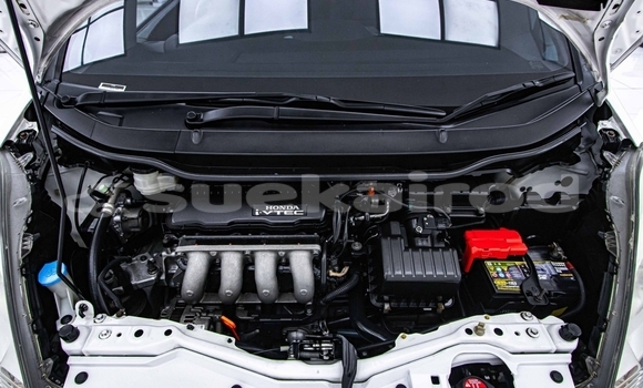 Buy Used Honda Jazz White Car in Nonthaburi in Nonthaburi Buy Used Honda Jazz White Car in Nonthaburi in Nonthaburi