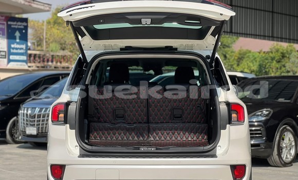 ซื้อ รถมือสอง Ford Everest ขาว รถยนต์ ใน %{เมือง} ใน นนทบุรี ซื้อ รถมือสอง Ford Everest ขาว รถยนต์ ใน %{เมือง} ใน นนทบุรี