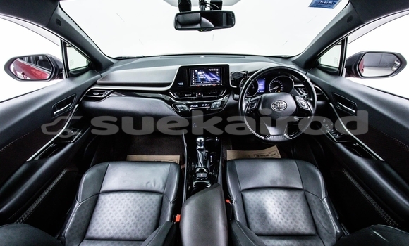 ซื้อ รถมือสอง Toyota C-HR สีแดง รถยนต์ ใน %{เมือง} ใน นนทบุรี ซื้อ รถมือสอง Toyota C-HR สีแดง รถยนต์ ใน %{เมือง} ใน นนทบุรี