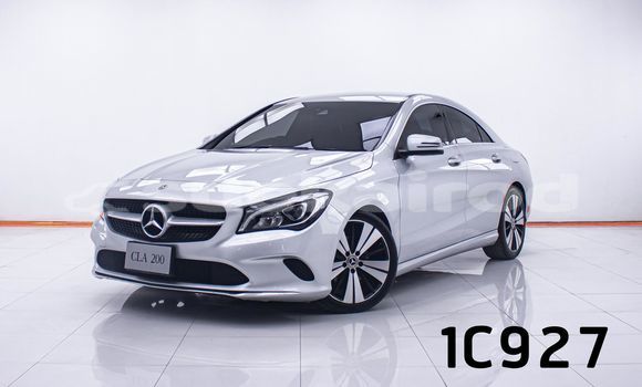 Buy Used Mercedes-Benz GLA-klasse Other Car in Bangkok in Bangkok