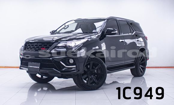 ซื้อ รถมือสอง Toyota Fortuner สีดำ รถยนต์ ใน %{เมือง} ใน กรุงเทพมหานคร