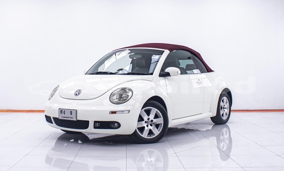 ซื้อ รถมือสอง Volkswagen Beetle ขาว รถยนต์ ใน %{เมือง} ใน นนทบุรี