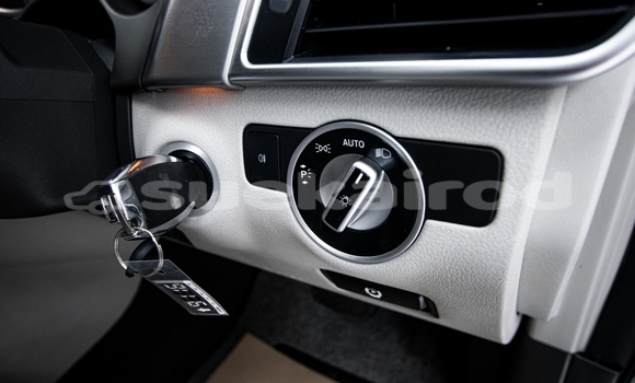 ซื้อ รถมือสอง Mercedes-Benz M-klasse สีดำ รถยนต์ ใน %{เมือง} ใน นนทบุรี ซื้อ รถมือสอง Mercedes-Benz M-klasse สีดำ รถยนต์ ใน %{เมือง} ใน นนทบุรี