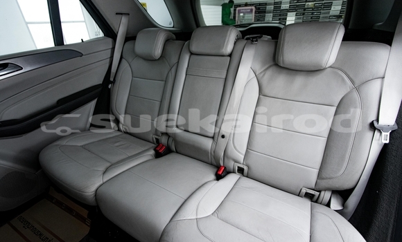 ซื้อ รถมือสอง Mercedes-Benz M-klasse สีดำ รถยนต์ ใน %{เมือง} ใน นนทบุรี ซื้อ รถมือสอง Mercedes-Benz M-klasse สีดำ รถยนต์ ใน %{เมือง} ใน นนทบุรี