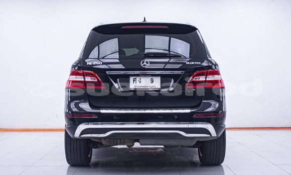 ซื้อ รถมือสอง Mercedes-Benz M-klasse สีดำ รถยนต์ ใน %{เมือง} ใน นนทบุรี ซื้อ รถมือสอง Mercedes-Benz M-klasse สีดำ รถยนต์ ใน %{เมือง} ใน นนทบุรี