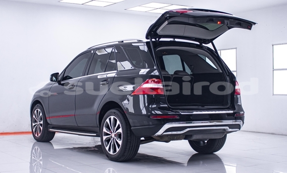 ซื้อ รถมือสอง Mercedes-Benz M-klasse สีดำ รถยนต์ ใน %{เมือง} ใน นนทบุรี ซื้อ รถมือสอง Mercedes-Benz M-klasse สีดำ รถยนต์ ใน %{เมือง} ใน นนทบุรี