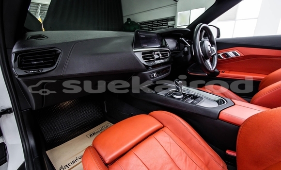 Buy Used BMW Z4 White Car in Nonthaburi in Nonthaburi Buy Used BMW Z4 White Car in Nonthaburi in Nonthaburi