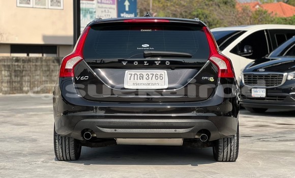 ซื้อ รถมือสอง Volvo V60 สีดำ รถยนต์ ใน %{เมือง} ใน นนทบุรี ซื้อ รถมือสอง Volvo V60 สีดำ รถยนต์ ใน %{เมือง} ใน นนทบุรี
