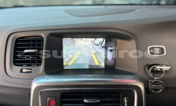 ซื้อ รถมือสอง Volvo V60 สีดำ รถยนต์ ใน %{เมือง} ใน นนทบุรี ซื้อ รถมือสอง Volvo V60 สีดำ รถยนต์ ใน %{เมือง} ใน นนทบุรี