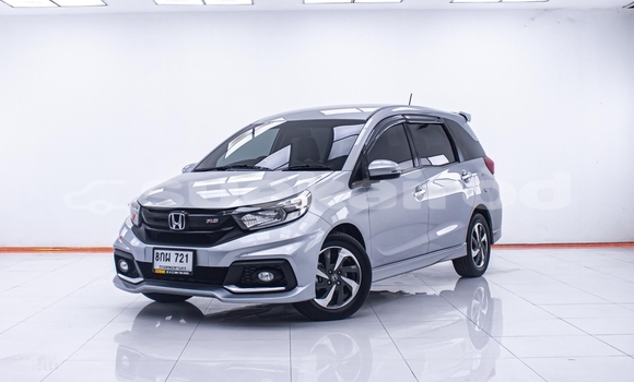 ซื้อ รถมือสอง Honda Mobilio อื่น ๆ รถยนต์ ใน %{เมือง} ใน นนทบุรี