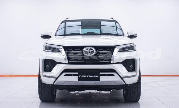 Buy Used Toyota Fortuner White Car in Bangkok in Bangkok Buy Used Toyota Fortuner White Car in Bangkok in Bangkok