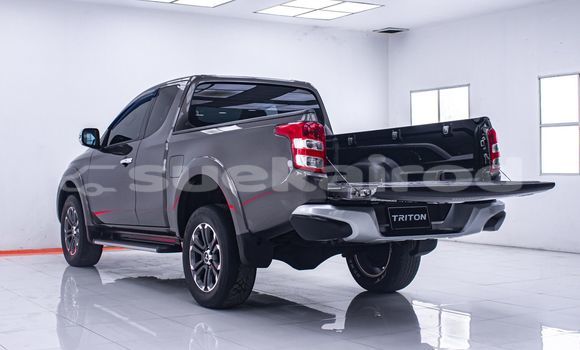 Buy Used Mitsubishi Triton Brown Car in Bangkok in Bangkok Buy Used Mitsubishi Triton Brown Car in Bangkok in Bangkok