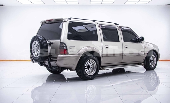 Buy Used Isuzu Trooper Other Car in Nonthaburi in Nonthaburi Buy Used Isuzu Trooper Other Car in Nonthaburi in Nonthaburi