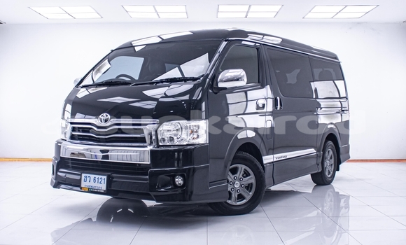 Buy Used Toyota Ventury Black Car in Nonthaburi in Nonthaburi