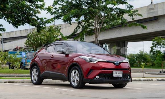 ซื้อ รถมือสอง Toyota C-HR สีแดง รถยนต์ ใน %{เมือง} ใน กรุงเทพมหานคร ซื้อ รถมือสอง Toyota C-HR สีแดง รถยนต์ ใน %{เมือง} ใน กรุงเทพมหานคร