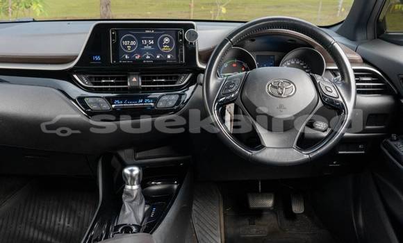 ซื้อ รถมือสอง Toyota C-HR สีแดง รถยนต์ ใน %{เมือง} ใน กรุงเทพมหานคร ซื้อ รถมือสอง Toyota C-HR สีแดง รถยนต์ ใน %{เมือง} ใน กรุงเทพมหานคร