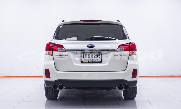 Buy Used Subaru Outback White Car in Nonthaburi in Nonthaburi Buy Used Subaru Outback White Car in Nonthaburi in Nonthaburi
