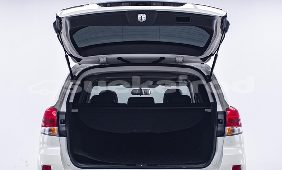 Buy Used Subaru Outback White Car in Nonthaburi in Nonthaburi Buy Used Subaru Outback White Car in Nonthaburi in Nonthaburi