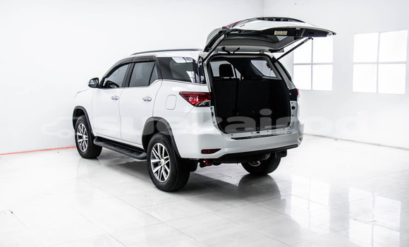 Buy Used Toyota Fortuner White Car in Bangkok in Bangkok Buy Used Toyota Fortuner White Car in Bangkok in Bangkok