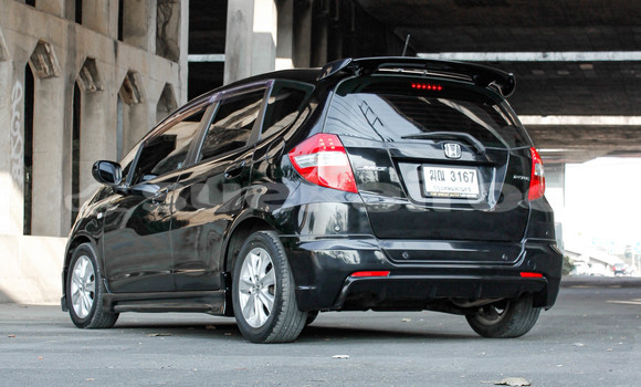 ซื้อ รถมือสอง Honda Jazz สีดำ รถยนต์ ใน %{เมือง} ใน นนทบุรี ซื้อ รถมือสอง Honda Jazz สีดำ รถยนต์ ใน %{เมือง} ใน นนทบุรี