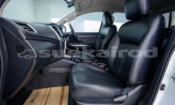 ซื้อ รถมือสอง Mitsubishi Tredia ขาว รถยนต์ ใน %{เมือง} ใน นนทบุรี ซื้อ รถมือสอง Mitsubishi Tredia ขาว รถยนต์ ใน %{เมือง} ใน นนทบุรี