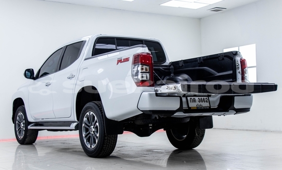 ซื้อ รถมือสอง Mitsubishi Tredia ขาว รถยนต์ ใน %{เมือง} ใน นนทบุรี ซื้อ รถมือสอง Mitsubishi Tredia ขาว รถยนต์ ใน %{เมือง} ใน นนทบุรี