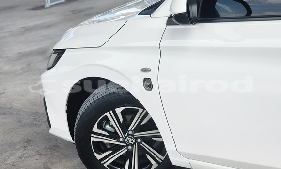 Buy Used Toyota Yaris Ativ White Car in Bangkok in Bangkok Buy Used Toyota Yaris Ativ White Car in Bangkok in Bangkok