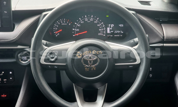 Buy Used Toyota Yaris Ativ White Car in Bangkok in Bangkok Buy Used Toyota Yaris Ativ White Car in Bangkok in Bangkok