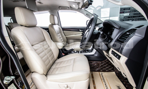 Buy Used Isuzu MU-X Brown Car in Bangkok in Bangkok Buy Used Isuzu MU-X Brown Car in Bangkok in Bangkok