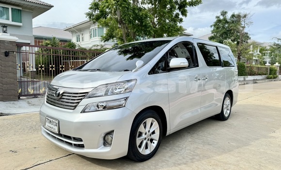 ซื้อ รถมือสอง Toyota Vellfire เงิน รถยนต์ ใน %{เมือง} ใน นนทบุรี