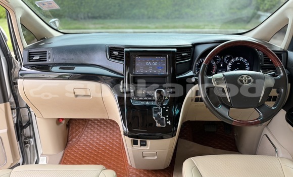 Buy Used Toyota Vellfire Silver Car in Nonthaburi in Nonthaburi Buy Used Toyota Vellfire Silver Car in Nonthaburi in Nonthaburi