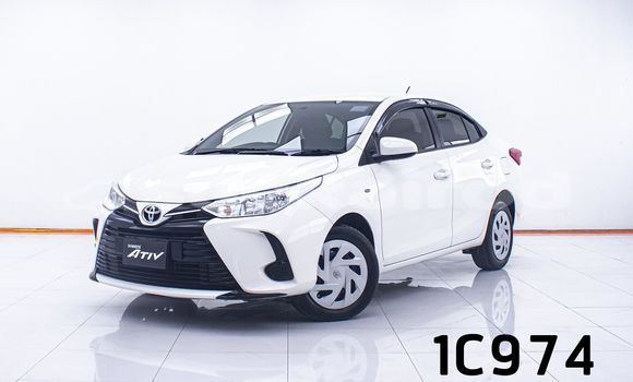 ซื้อ รถมือสอง Toyota Yaris Ativ ขาว รถยนต์ ใน %{เมือง} ใน กรุงเทพมหานคร