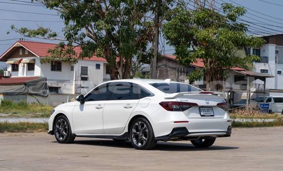 Buy Used Honda Civic White Car in Nonthaburi in Nonthaburi Buy Used Honda Civic White Car in Nonthaburi in Nonthaburi