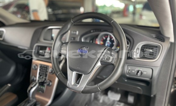 Buy Used Volvo V40 Cross Country Black Car in Nonthaburi in Nonthaburi Buy Used Volvo V40 Cross Country Black Car in Nonthaburi in Nonthaburi