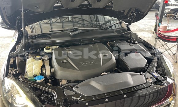 Buy Used Volvo V40 Cross Country Black Car in Nonthaburi in Nonthaburi Buy Used Volvo V40 Cross Country Black Car in Nonthaburi in Nonthaburi