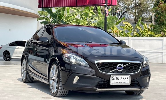 Buy Used Volvo V40 Cross Country Black Car in Nonthaburi in Nonthaburi Buy Used Volvo V40 Cross Country Black Car in Nonthaburi in Nonthaburi