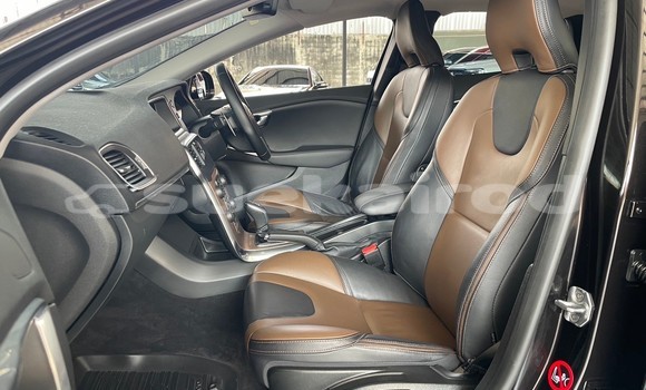 Buy Used Volvo V40 Cross Country Black Car in Nonthaburi in Nonthaburi Buy Used Volvo V40 Cross Country Black Car in Nonthaburi in Nonthaburi