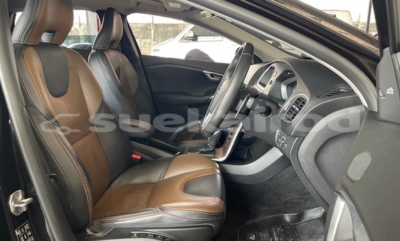 Buy Used Volvo V40 Cross Country Black Car in Nonthaburi in Nonthaburi Buy Used Volvo V40 Cross Country Black Car in Nonthaburi in Nonthaburi