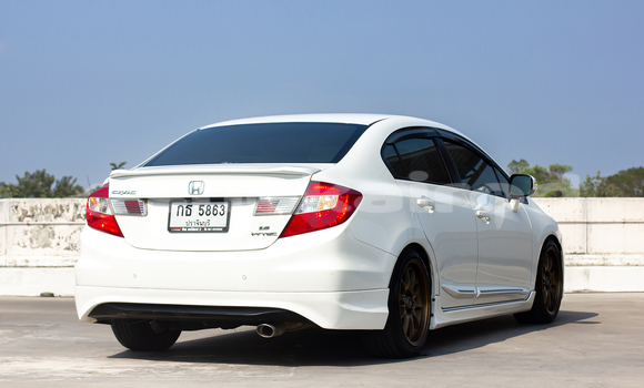 ซื้อ รถมือสอง Honda Civic ขาว รถยนต์ ใน %{เมือง} ใน นนทบุรี ซื้อ รถมือสอง Honda Civic ขาว รถยนต์ ใน %{เมือง} ใน นนทบุรี