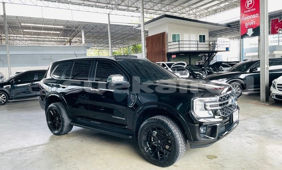 Buy Used Ford Everest Black Car in Nonthaburi in Nonthaburi Buy Used Ford Everest Black Car in Nonthaburi in Nonthaburi