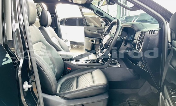 Buy Used Ford Everest Black Car in Nonthaburi in Nonthaburi Buy Used Ford Everest Black Car in Nonthaburi in Nonthaburi