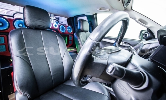 ซื้อ รถมือสอง Isuzu D-Max สีดำ รถยนต์ ใน %{เมือง} ใน นนทบุรี ซื้อ รถมือสอง Isuzu D-Max สีดำ รถยนต์ ใน %{เมือง} ใน นนทบุรี