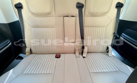 Buy Used Volkswagen Caravelle White Car in Nonthaburi in Nonthaburi Buy Used Volkswagen Caravelle White Car in Nonthaburi in Nonthaburi