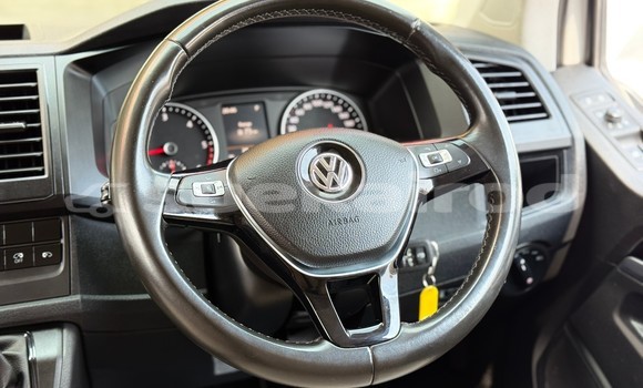 Buy Used Volkswagen Caravelle White Car in Nonthaburi in Nonthaburi Buy Used Volkswagen Caravelle White Car in Nonthaburi in Nonthaburi