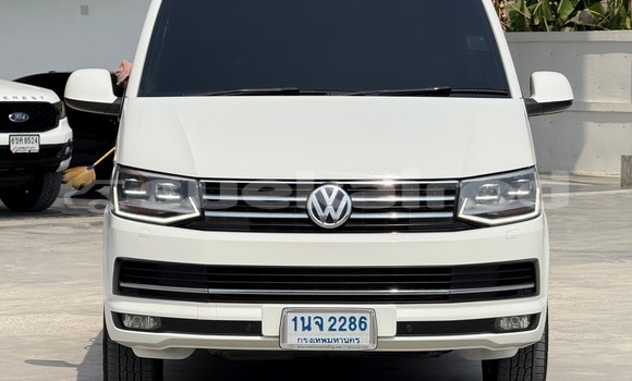 Buy Used Volkswagen Caravelle White Car in Nonthaburi in Nonthaburi Buy Used Volkswagen Caravelle White Car in Nonthaburi in Nonthaburi