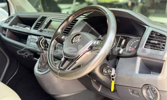 Buy Used Volkswagen Caravelle White Car in Nonthaburi in Nonthaburi Buy Used Volkswagen Caravelle White Car in Nonthaburi in Nonthaburi